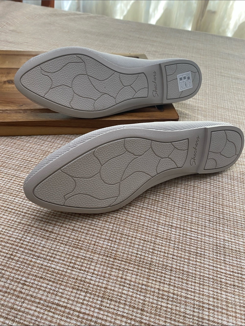 Skechers Women's Light Gray Knit Slip-On Flats - Picture 2 of 3